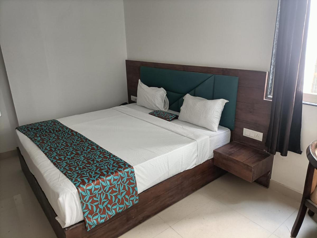 Grand Tela Near Igi Airport Delhi 4*