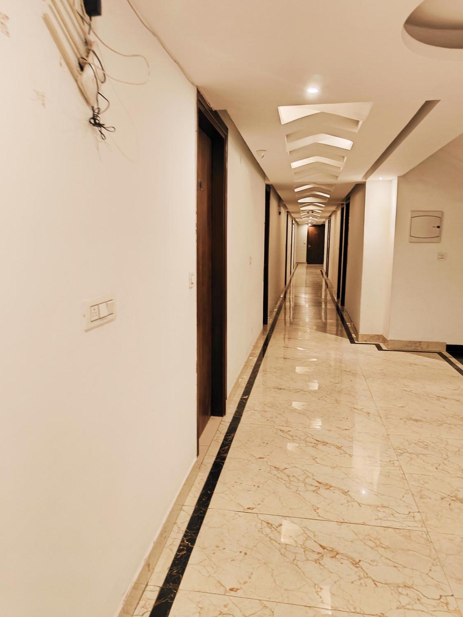Grand Tela Near Igi Airport Delhi 4*